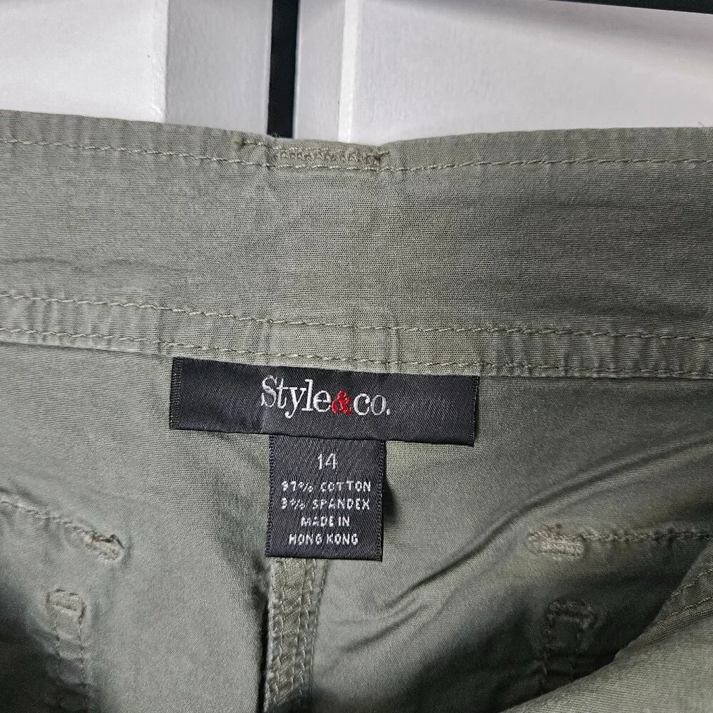 Style & Co Women's Cargo Bermuda Shorts size 14 - Picture 2 of 4